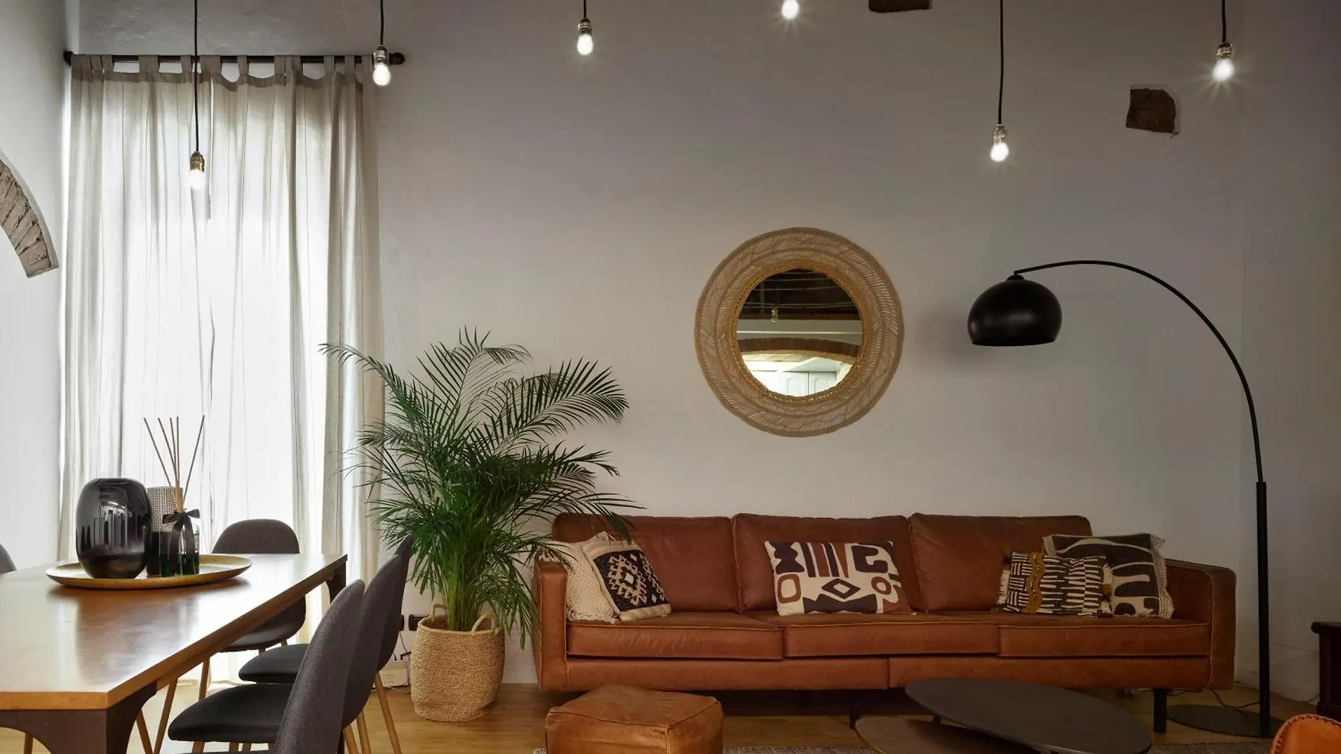 One Of A Kind Near The Duomo W/Balcony Palace Apt Florence Apartment