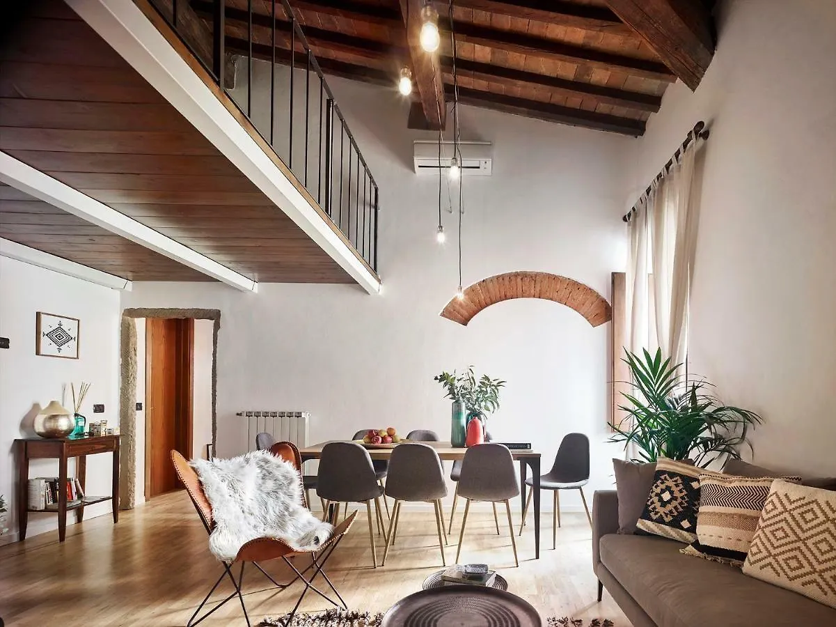 Apartment One Of A Kind Near The Duomo W/Balcony Palace Apt Florence Italy