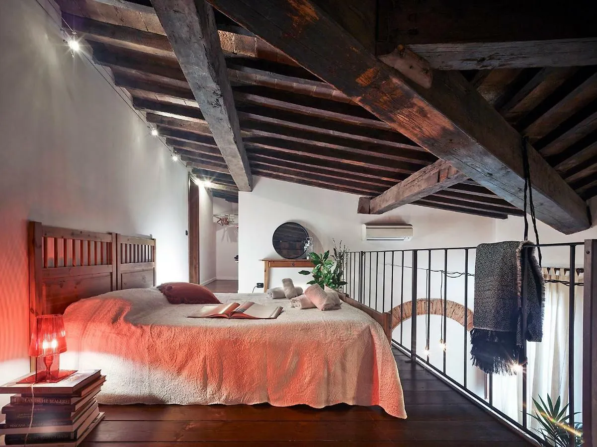 One Of A Kind Near The Duomo W/Balcony Palace Apt Florence 0*,