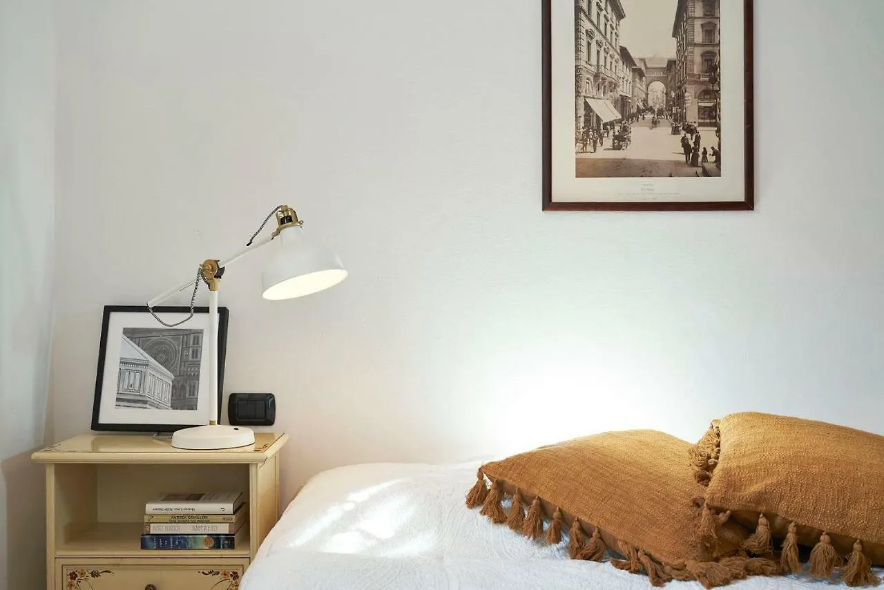 One Of A Kind Near The Duomo W/Balcony Palace Apt Florence Apartment